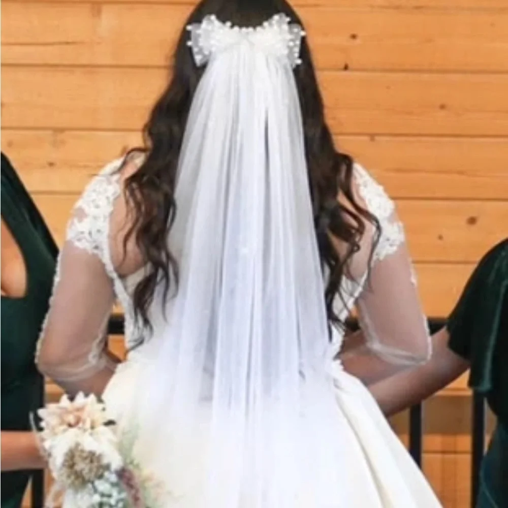 Pearl bow long veil bridal wedding boho chic